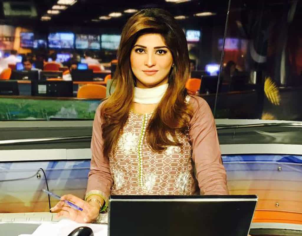 hifza-chaudhary-news-anchor